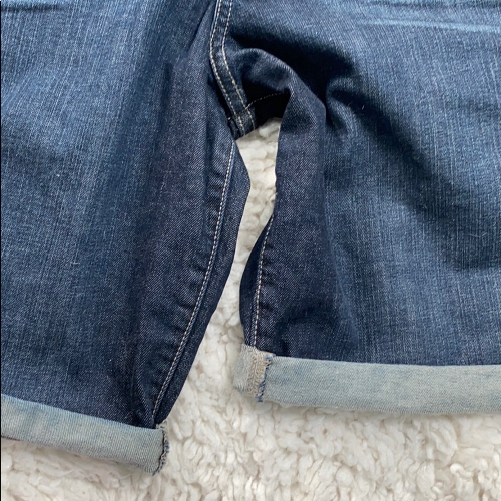 Calvin Klein long length short - Picture 8 of 8